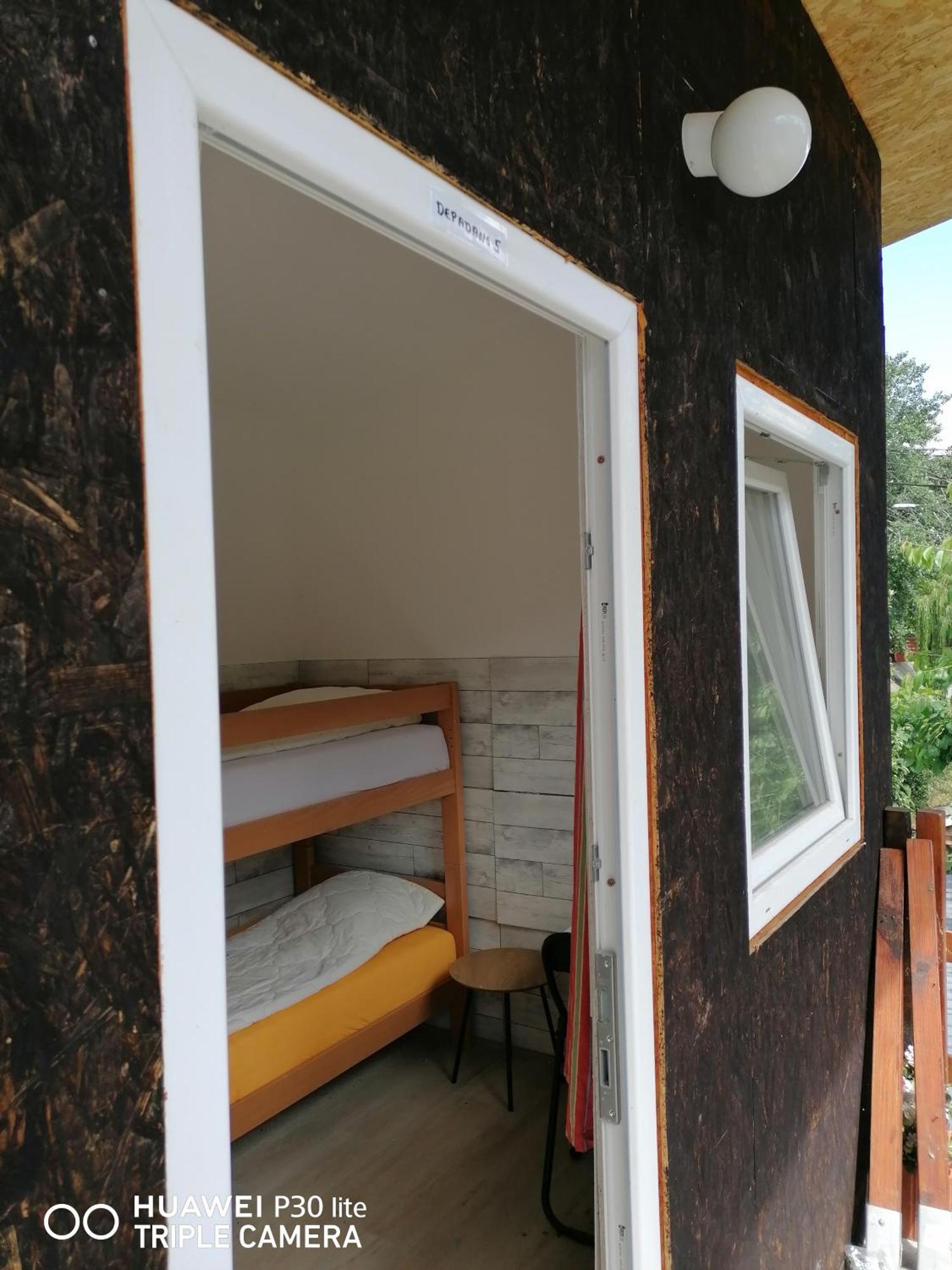 Hostel Trajan Доньи-Милановац Экстерьер фото